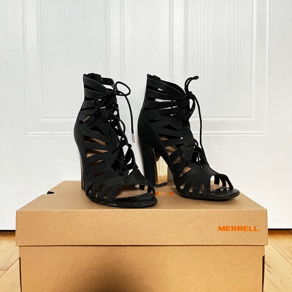 Black chunky heels with mirrored inside - Picture 1 of 5